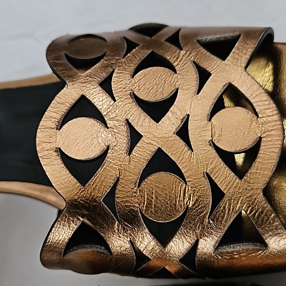 New EMANUELE CRASTO Laser Cut Heel Bronze Leather Sandal Mules Size 40 - Picture 4 of 16